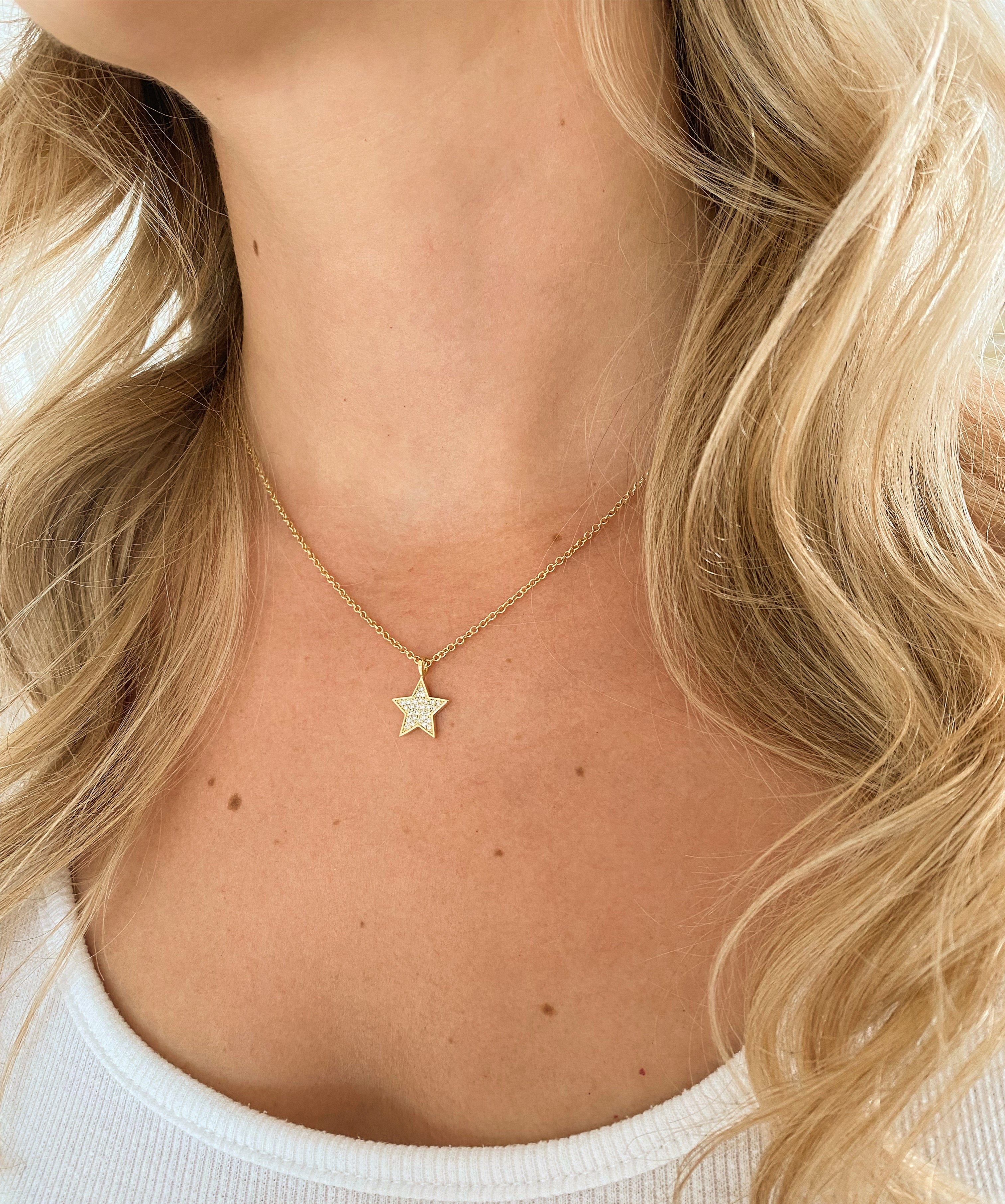 18ct Yellow Gold Diamond Star Pendant