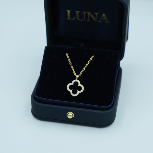 18ct Yellow Gold Diamond Clover Pendant