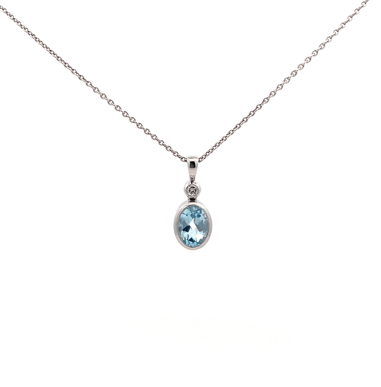 18ct White Gold Blue Topaz Pendant