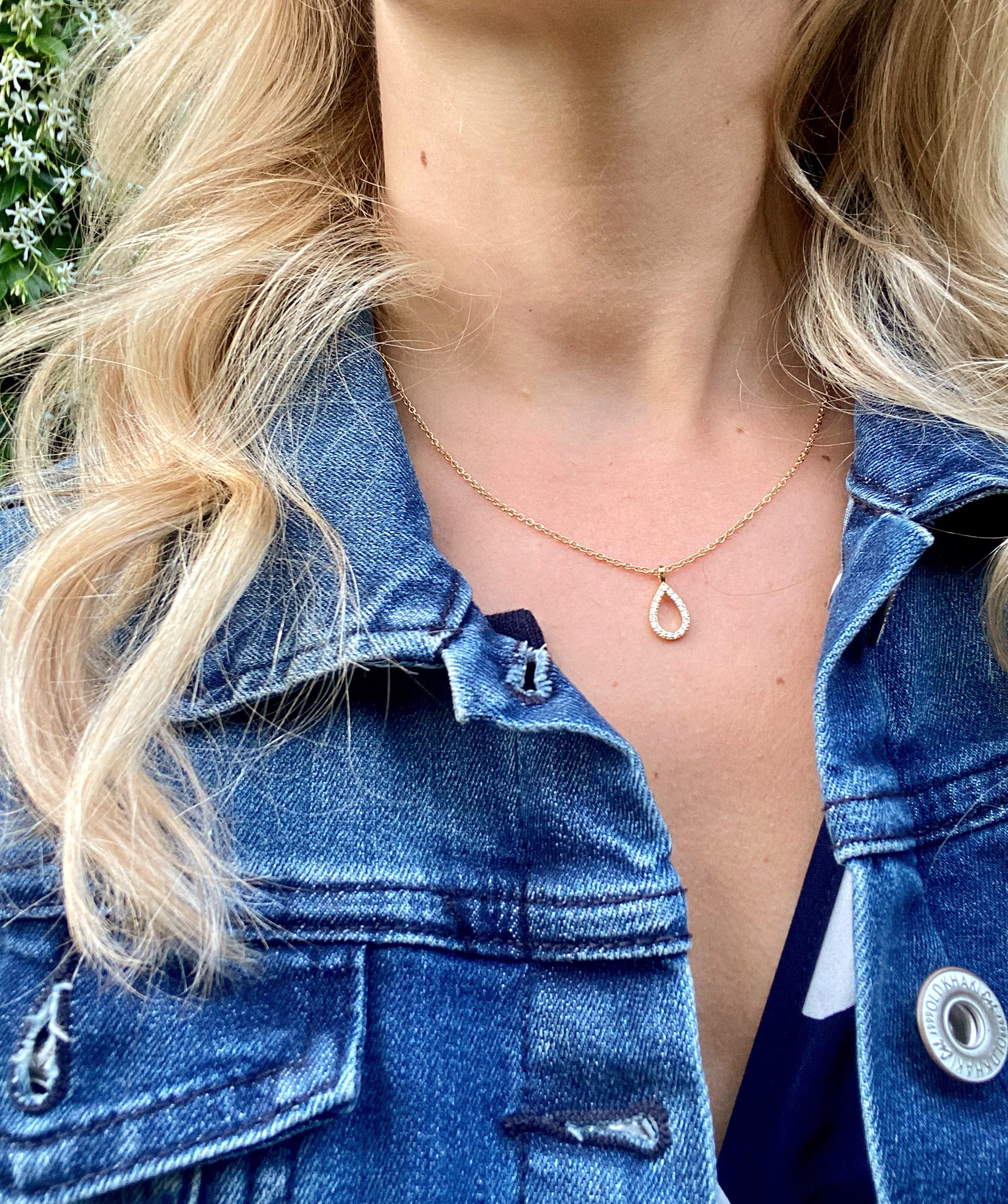 18ct Yellow Gold Diamond Pear Pendant