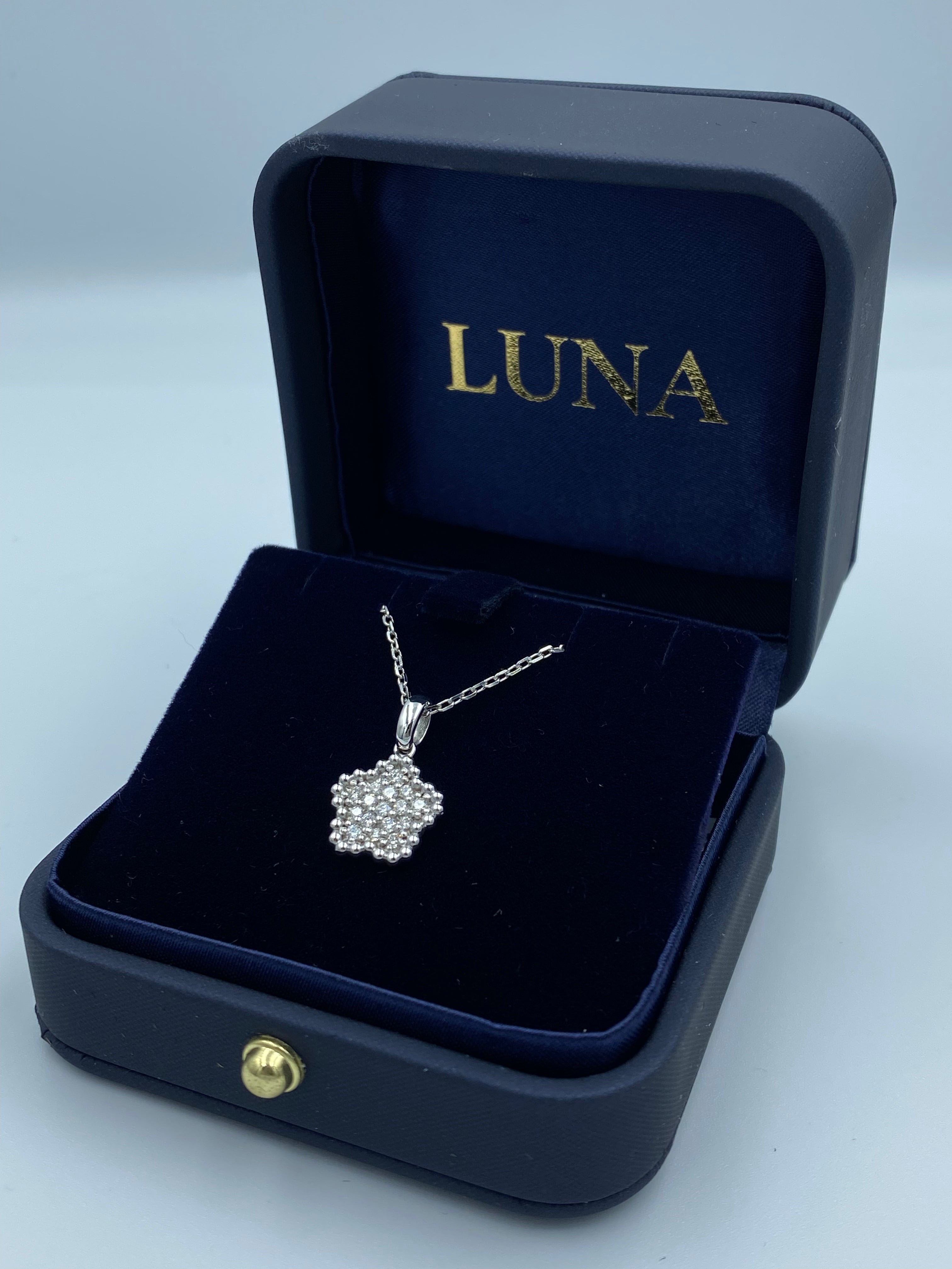 18ct White Gold Diamond Beaded Flower Pendant